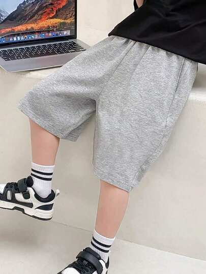 1pc Tween Boys Casual Loose Pocket Solid Color Milk Silk Shorts, Comfortable For Indoor & Outdoor Sports, Suitable For Spring, Summer, Autumn