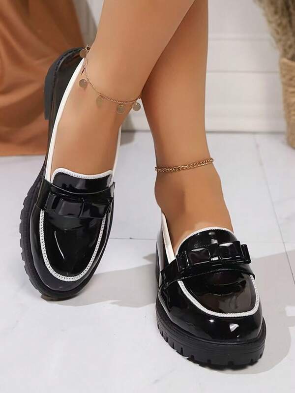 1 par de mocassins femininos estilo preppy com cadarço, pretos, solado grosso da moda, antiderrapante, ajuste largo, confortável para escola, escritório, casual, atividades ao ar livre, viagens, direção