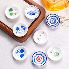 Figurines & Miniatures