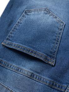 Women's Pocketed Skinny Casual Fit Capri Jeans - Blue - View 6