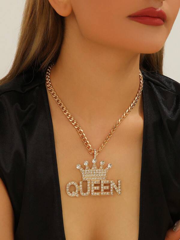 1pc Gold Plated Rhinestone Crown Pendant Necklace, Exaggerated "QUEEN" Letter Design Jewelry For Women, Suitable For Daily Wear And Gift