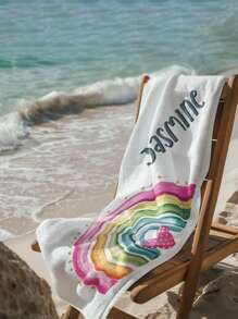 Toalla de playa personalizable con texto personalizado y diseño de arcoíris y dibujos animados - Suave, de secado rápido y portátil, artículo esencial para salidas a la playa en verano, regalo perfecto para viajes de graduación y regalo de viaje romántico de regreso a la escuela