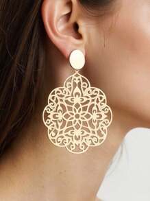 1 par de pendientes vintage versátiles para mujer con diseño floral hueco ovalado liso y geométrico de metal
