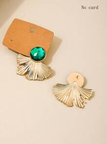 1 paire de boucles d'oreilles clous élégantes de style français en métal et pierre précieuse verte en forme d'éventail, convenant aux femmes pour les fêtes, mariages, anniversaires, vacances, fiançailles.