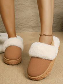 Mules plates douces et mignones en peluche douce pour l'automne/l'hiver. Empeigne en fausse fourrure bigarrée, doublure chaude, antidérapante et durable. Chaussons polyvalents et sans dos pour un port quotidien/d'intérieur, à la maison, au bureau, à l'école ou en fête
