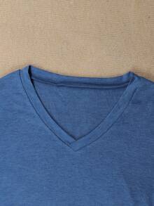 Plus Size Casual Solid V-Neck Simple Fashion T-Shirt - Navy Blue - View 4