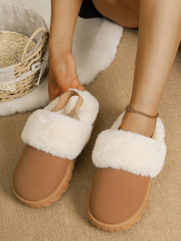 Mules plates douces et mignones en peluche douce pour l'automne/l'hiver. Empeigne en fausse fourrure bigarrée, doublure chaude, antidérapante et durable. Chaussons polyvalents et sans dos pour un port quotidien/d'intérieur, à la maison, au bureau, à l'école ou en fête