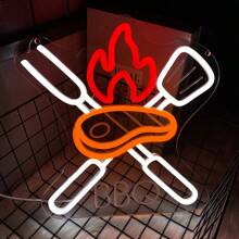 Ramen Neon Schild, lebendiges Ramen Nudel Design, BBQ LED Beleuchtung und Geschäfts Hot Dog Beleuchtungsschilder sind für Heimdekoration, Fast Food Laden, Geschäft, Küche, Schlafzimmer, Bar, Restaurant, Nudelshop Wanddekoration geeignet. USB-betrieben, wiederverwendbar und einfach zu installieren.