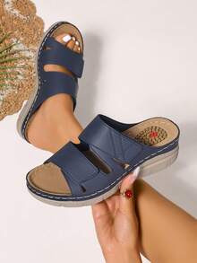 New Women Massage Heel Solid Color Casual Slip-On Platform Slippers, Thick Sole, Outdoor Wear, Summer - Navy Blue - View 3
