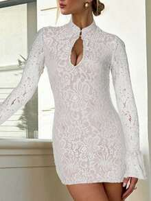 女士喇叭袖镂空蕾丝迷你紧身派对连衣裙