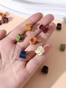 50个/包 随机颜色 女士黑色迷你发夹 发饰 优雅发爪 女士爪夹