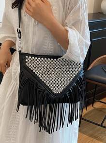 Bolso bandolera vintage de moda, bolso de hombro estilo bohemio, bolso cuadrado con borlas y remaches para decoración transversal, bolso informal de mensajería casual para viajes y uso diario, bolso de trabajo portátil tipo satchel, bolso bandolera pequeño con flecos.