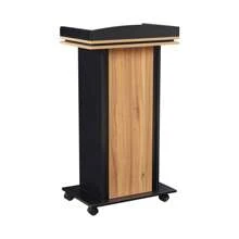Podium Stand, Holz Podium mit Rädern, Lectern mit Lagerung, Mikrofon Stand Platz, 15MM Partikelplatte, Holz Kanzel für Restaurants, Kirchen, Seminare und Schulen, Das Podium verfügt über einen eleganten schwarzen Körper, ergänzt durch natürliche Holzfarbenen Platten und eine Oberfläche, die einen anspruchsvollen und eleganten Look bietet. Die Oberfläche ist mit einer doppelschichtigen Struktur ausgebildet, die sowohl die Stabilität als auch die Ästhetik verbessert. Das Podium ist mit minimalen Komponenten konzipiert, wodurch die Montage extrem einfach und schnell ist