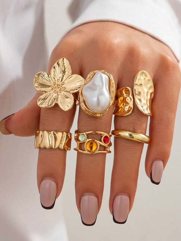 6 pièces/Set Bague en métal rétro décorée de fleurs et de pierres gemmes, bagues de style baroque élégantes avec faux perles, bagues punk rock dorées pour les phalanges, convenant pour un port quotidien, les fêtes, les cadeaux, accessoires de mode multifonctionnels, cadeaux pour la Saint-Valentin, la fête des Mères