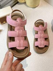 1 双儿童合成皮革凉鞋，饰有纯色编织带，休闲百搭平底凉鞋，适合夏季日常旅行
