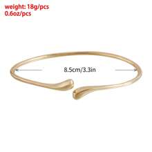 1 Stück vintage minimalistischer Oberarmreif, modischer geometrischer Tropfen Armreif für Frauen, verstellbarer Schmuck