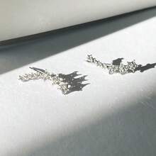 1 Pair 3.2g Silver-Tone Faux Pearl Clip Earrings For Ladies, Suitable For Daily, Commuting And Banquet Occasions, A Multifunctional And Elegant Ear Cuff. Vintage French Holiday Gift/Essential Gift.