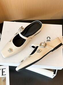 Xin Jing Shoes 女款平底鞋，時尚百搭水鑽花朵綁帶平跟休閒通勤鞋 - 米色 - 查看 9