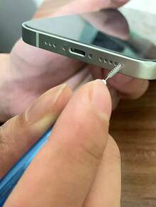 4 件套可伸缩手机清洁套装，多功能手机和耳机清洁套装，手机清洁，手机和平板电脑端口维修和恢复，Lightning 线缆和连接器，易于存储和便携设计