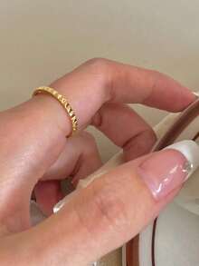 1 件时尚金色铆钉斜面戒指，高显色性低过敏性不锈钢简约戒指，适合女性日常搭配和节日礼物 - 金色 - 查看 7