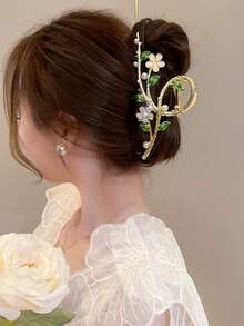 1pc Women's Alloy Flower, Cat Eye, Leaf, Crystal, Faux Pearl Decor Hair Claw Clip, Elegant Thick Hair Barrette, Simple Sophisticated Hair Accessory, Chic Fashion Hair Claw, Suitable For Daily Use Fashion Hair Accessories Elegant Hair Clip Fall Winter For Vacation Outfits Woman Summer Beach Holiday Essential Vacay Hair Clips - Gold - View 2