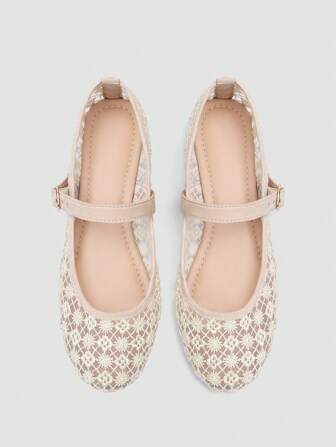 女士时尚方头休闲聚会办公室带扣带透气镂空网眼一脚蹬平底鞋，杏色