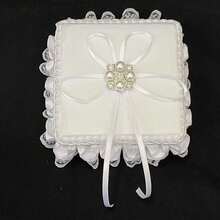 优雅的白色方形戒指盒、结婚戒指收纳道具、婚礼用品、母亲节和情人节礼物