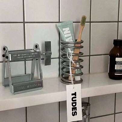 (桌面安装方便)Ins风不锈钢螺纹齿形牙刷架置物架化妆刷收纳架笔筒工艺品
