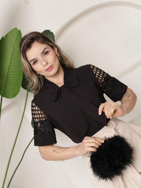 Blusa Feminina Manga Renda Curta