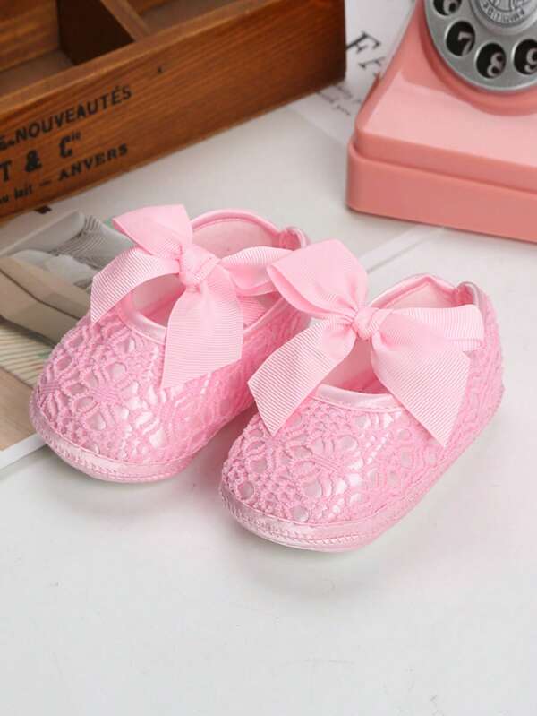 1 par de zapatos para bebé, diseño de lazo lindo, adecuado para interiores y exteriores con suela antideslizante para aprender a caminar, zapatos planos suaves para bebés