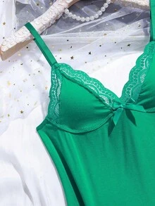 Cămașă de noapte romantică cu crăpături laterale și dantelă, model patchwork, 2 buc.