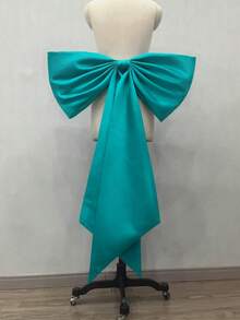 1件超大黑色缎面蝴蝶结露背装饰，配有可调节腰带 - 彩色 - 查看 16