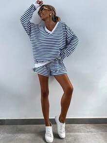 Comfortable Classic Striped V-Neck Long-Sleeved Loose Top; Comfortable Elastic Shorts; Casual And Fashionable Versatile Home Outfit Set. - 黑色 - 查看 2