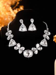 3-teiliges Set mit Halskette und Ohrringen, mit Strass und geometrischen Edelsteinen besetzt, zart und modisch, hochwertig, geeignet für den täglichen Gebrauch, Campus-Dates, Hochzeiten, Partys, Valentinstag, Urlaubsgeschenke für Frauen