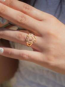 1 anel vazado com letra, coração vazado e flor rosa, anéis elegantes e estilosos de cobre dourado, adequados para uso diário feminino, adequados para encontros, férias na praia, festas, presentes, presentes de feriado, joias