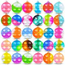 60 piezas Mini Pop Fidget Llavero, juguetes fidget mini en bulk, regalos de fiesta para niños de 3 a 8 años, premios de clase para niños de 8 a 12 años, regalos de fiesta de Pascua, 3 formas de mini juguetes llavero Pop, pequeños premios de clase para niños, regalos de fin de año escolar para estudiantes, relleno de bolsas de fiesta para niños, juguetes de cumpleaños (3 formas mezcladas, color y estilo aleatorios)
