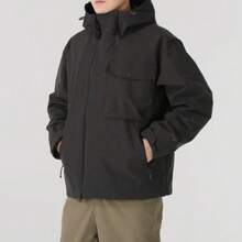 New Balance Chaqueta deportiva casual para hombre nueva 2025 Chaqueta cortavientos con capucha resistente al viento para ropa de trabajo NAF17021DKG