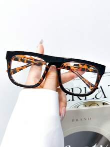 新款复古经典方形大框男女通用透明镜片眼镜，金属镜腿朋克风格简约百搭，适合海滩、派对和日常休闲穿着