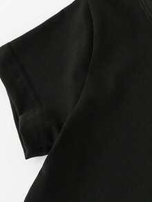 休闲小熊图案对称设计青年短袖圆领T恤。口袋采用微弹针织面料，适合春夏季。 - 黑色 - 查看 3