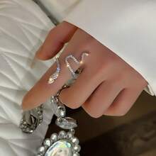 1pc Fashionable Exquisite Rhinestone Snake Shaped Adjustable Ring