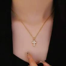 1pc Fashionable Cubic Zirconia Cross Stainless Steel Pendant Necklace, Suitable For Daily Wear, Party And Casual