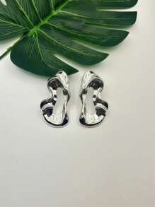 1 Pair Unique European & American Style Hollow Out Fashion Earrings For Women