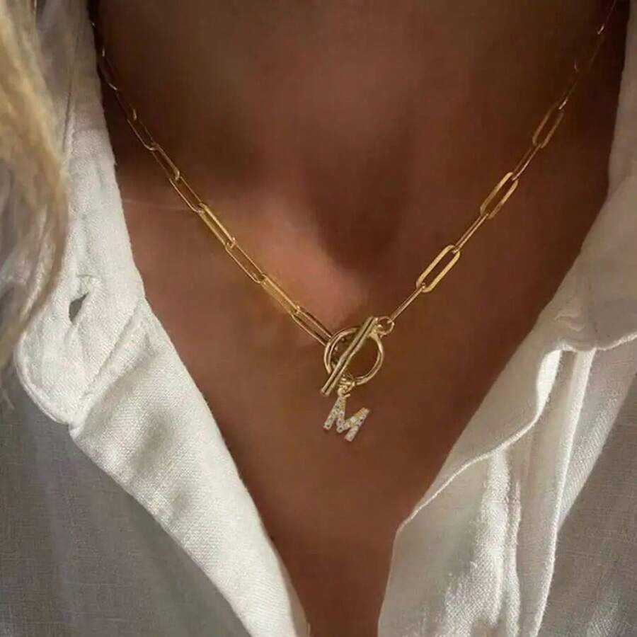 1 peça - Novo colar minimalista com pingente de 26 letras do alfabeto inglês, corrente de clipe de papel de aço inoxidável com zircônia, colar feminino da moda, adequado para feriados, uso diário, festa, presente