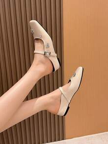 Xin Jing Shoes 女款平底鞋，時尚百搭水鑽花朵綁帶平跟休閒通勤鞋 - 米色 - 查看 5