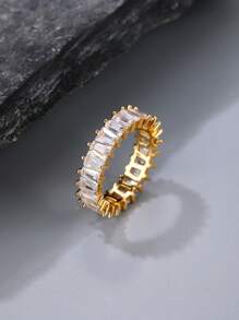 Ein luxuriöser rechteckiger Zirkonia Modeschmuckring aus Kupfer für Kleine Mädchen.