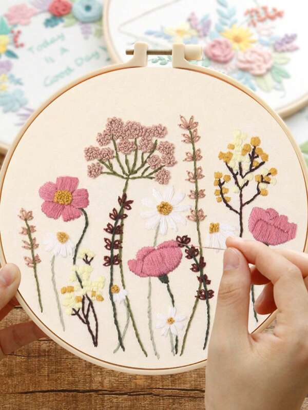 1set Diy Embroidery Materials Kit With Embroidery Hoop, Flower Series Wall Decor Painting, Random Delivery Of Thread Winding Board Color