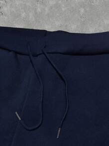 Herren Herbst/Winter Set aus einfarbigem, gestauchtem Langarm Kapuzenpullover und Hose, stilvolles grafisches Druckdesign, Kapuzenpullover mit großen Taschen, verstellbarer Tunnelzug an der Hose, perfekt für Lässig Wear, Club Fußball Training, täglichen Sport