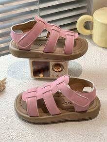 1 双儿童合成皮革凉鞋，饰有纯色编织带，休闲百搭平底凉鞋，适合夏季日常旅行