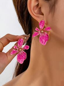 A Pair Of Women's Gradient Floral Oil-Dropping Exaggerated Earrings Fashionable High-End Sense Sweet Style Versatile Earrings