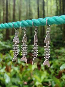 2PCSPunk Hip-Hop Style Thorn Fishbone Earrings Are Perfect For Fashion-Forward And Unique Women To Wear. They Also Make Great Small Gifts For Couples.
